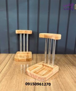 زیر قاشقی چوبی ایستاده کنار گاز 1209