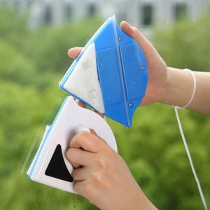 شیشه پاک کن مگنتی