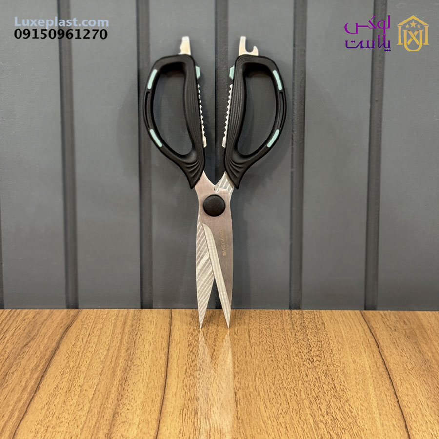 قیچی مشکی شنگیا کد 3220