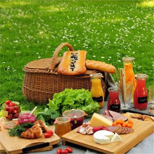 21 وسیله پیک‌ نیک کامل برای سفرهای خانوادگی و دوستانه