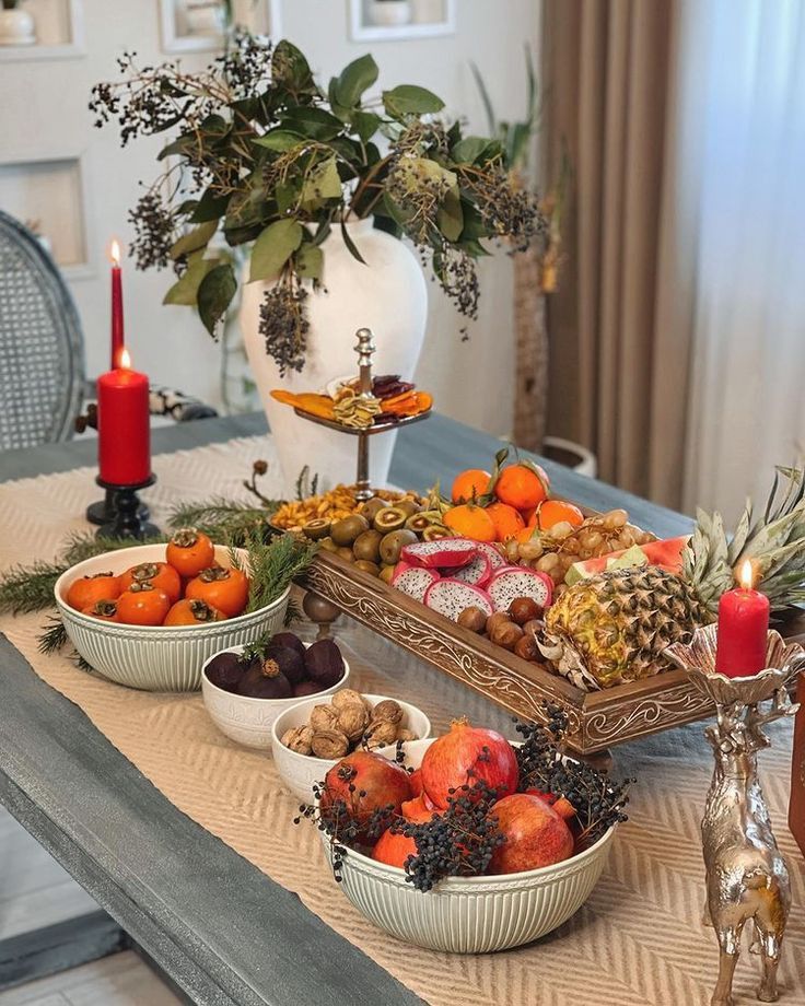 ایده چیدمان میز شب یلدا کلاسیک