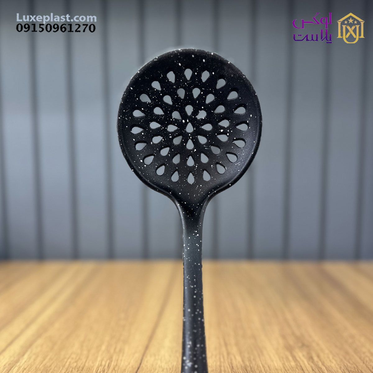 کفگیر گرد سوراخدار چوب سیلیکون گرانیت شنگیا کد 2857